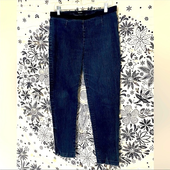 Tahari skinny stretch jegging jeans with side zip and stretch waistband - Picture 2 of 8